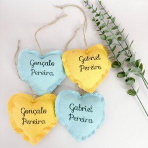 coracoes personalizados lembranca batizado 4