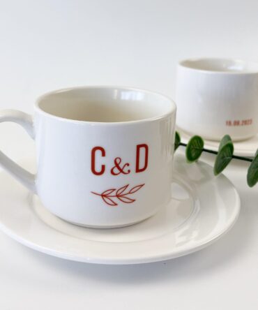 Chavena cafe almocadeira personalizada com data e nome convite lembranca de casamento 2 scaled