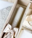 Conjunto Batizado GLAMOUR com Vela Concha Toalha e Caixa média pintada à mão