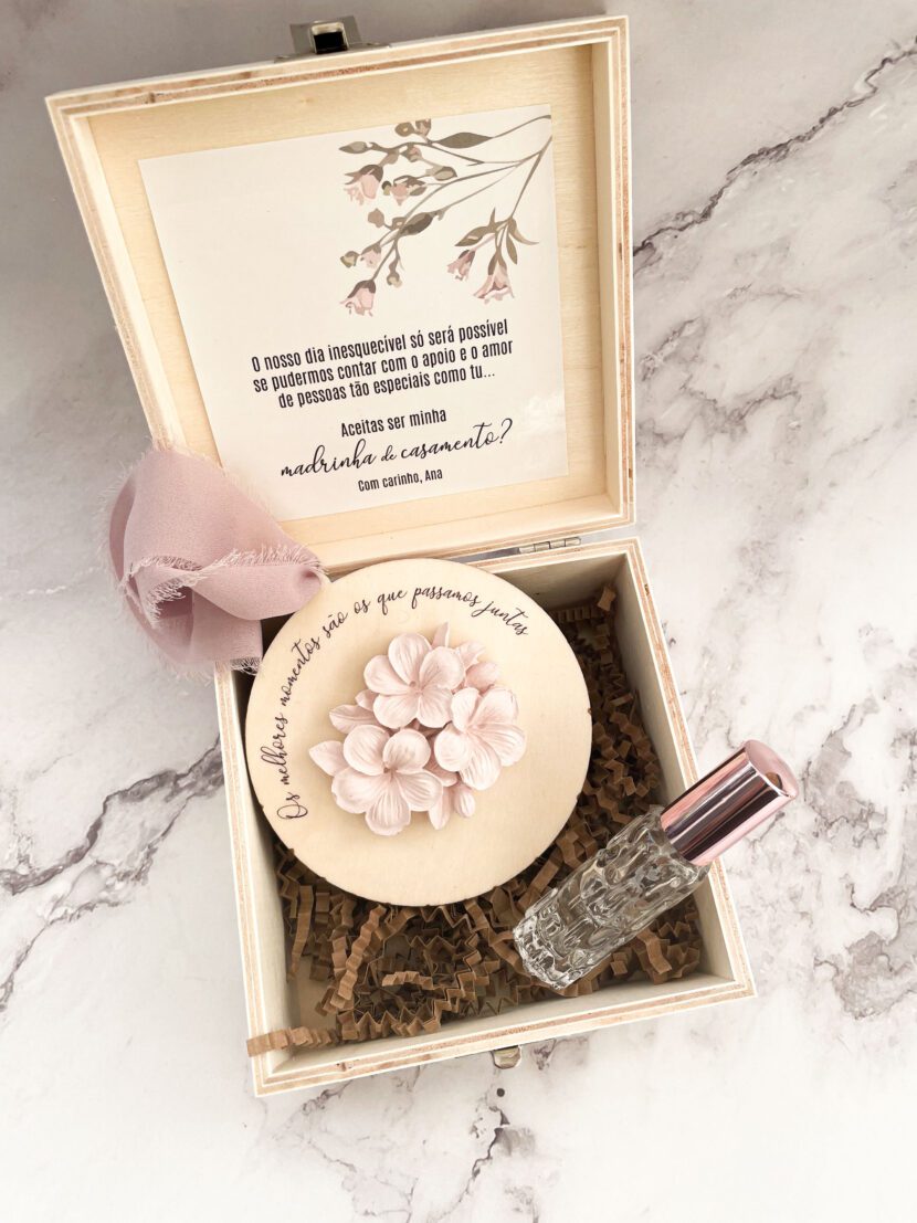 Caixa Convite de Casamento Aromático e Personalizado – Para Momentos que Ficam na Memória