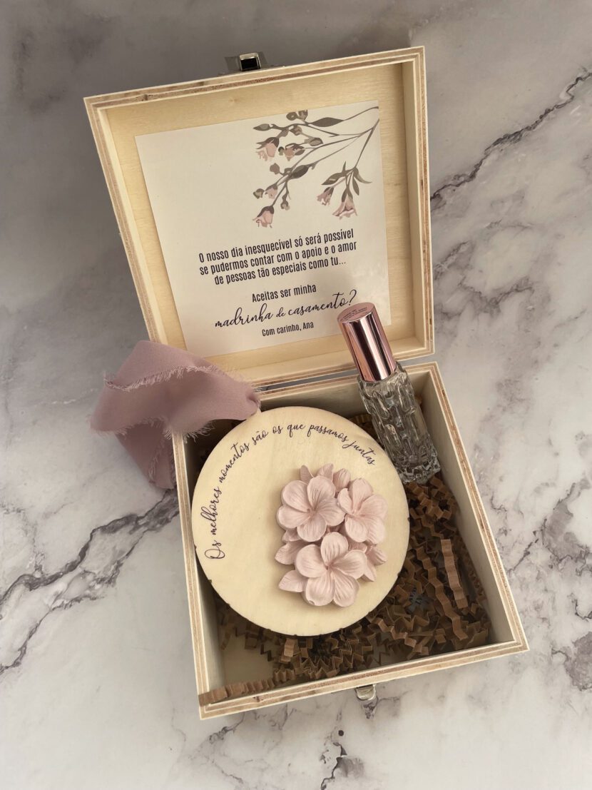 Caixa Convite de Casamento Aromático e Personalizado – Para Momentos que Ficam na Memória