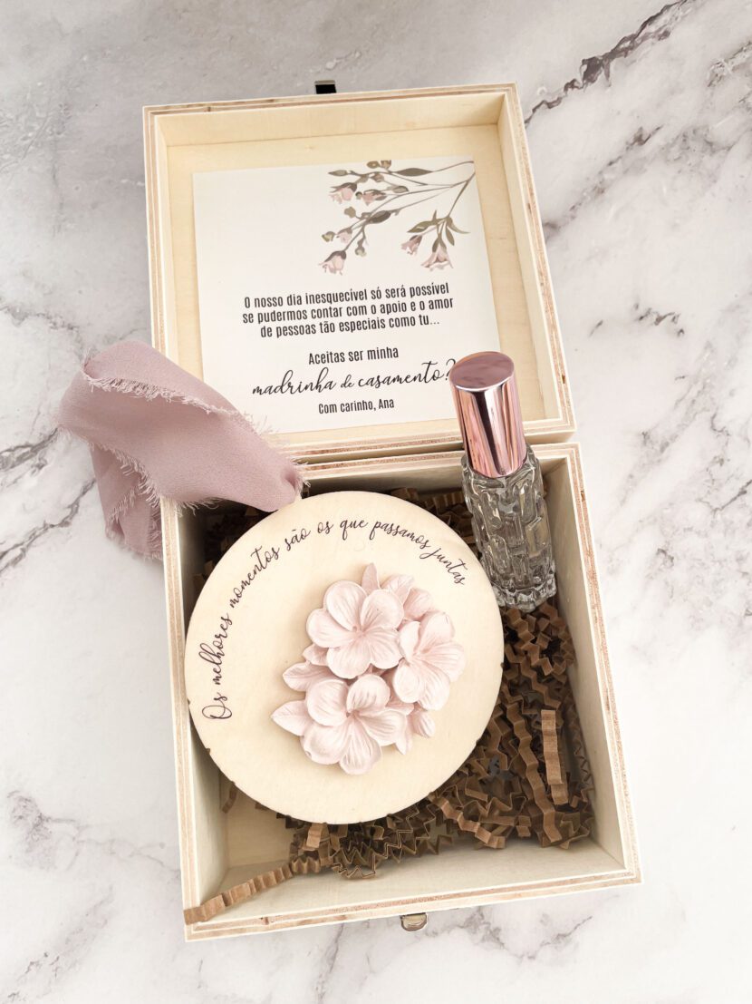 Caixa Convite de Casamento Aromático e Personalizado – Para Momentos que Ficam na Memória