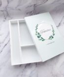Caixa de Batizado Branca Personalizada – Um Tesouro para Guardar Memórias