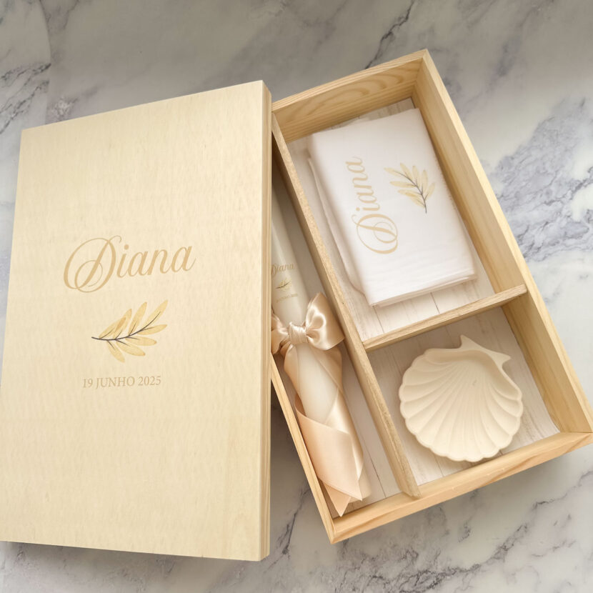 Conjunto Batizado DELUXE NATURE com Vela Concha Toalha e Caixa média - CETIM