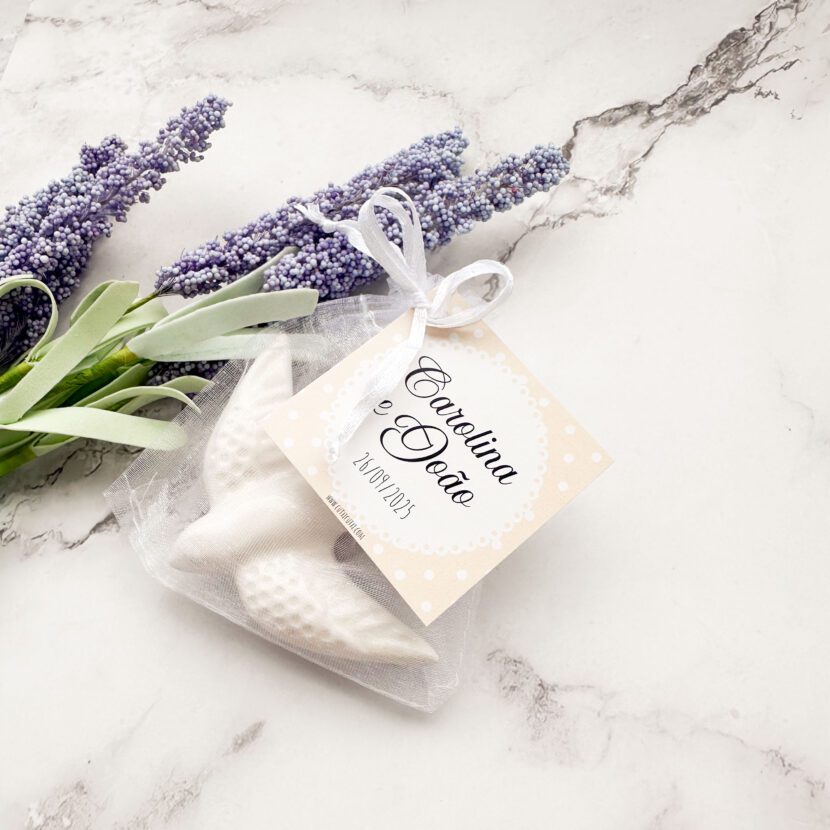 Pomba ou Andorinha em Cerâmica Vidrada – Lembrança de Casamento Personalizada